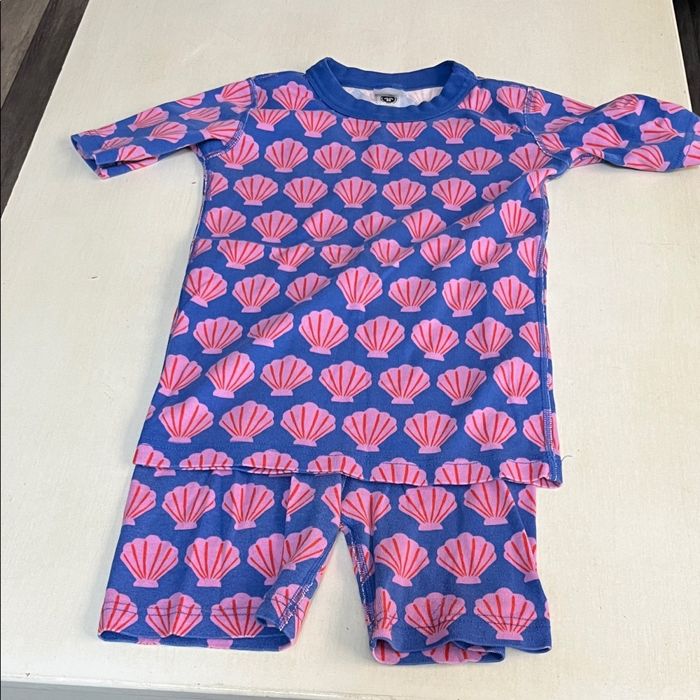 Hanna Andersson Blue and Pink Shell Pajama Set